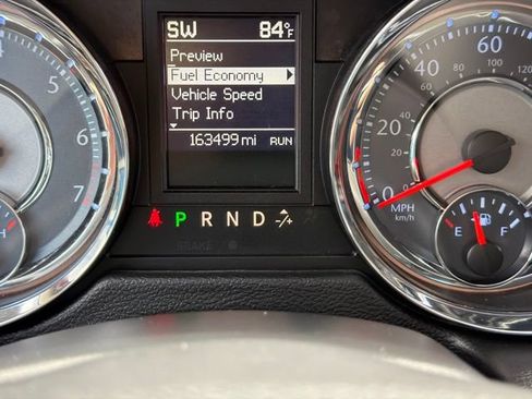 Used 2016 Chrysler Town & Country Touring w/ Driver Convenience Group FWD image 26
