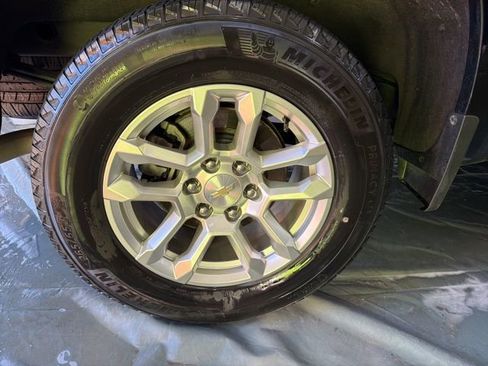 Used 2023 Chevrolet Silverado 1500 LT w/ Convenience Package II image 26