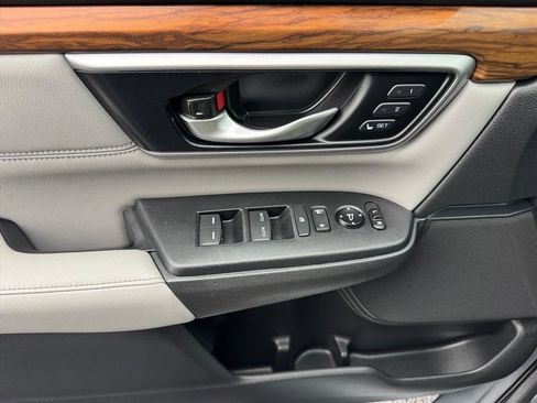 Used 2022 Honda CR-V Touring image 15