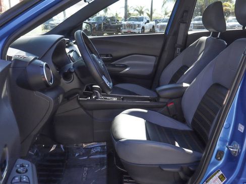 Used 2023 Nissan Kicks SR w/ SR Premium Package FWD image 18