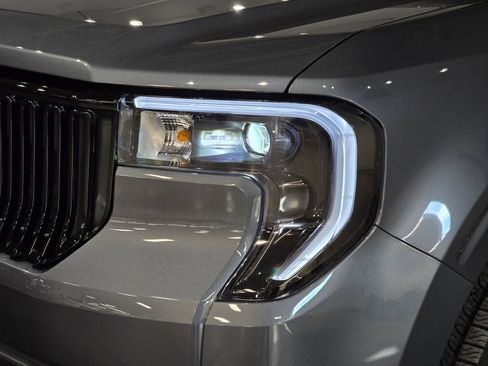 New 2026 Ford Maverick Lobo image 13