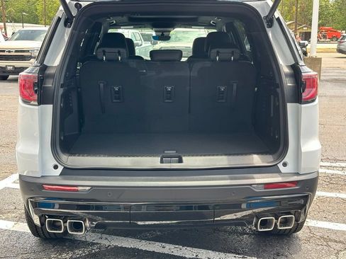 New 2026 GMC Acadia AT4 w/ Luxury Package AWD/4WD image 8