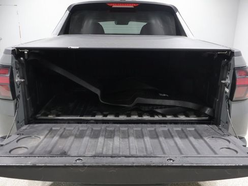 Used 2023 Hyundai Santa Cruz SEL w/ Cargo Package AWD/4WD image 4