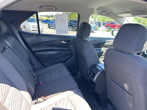 Used 2018 Chevrolet Equinox LT AWD/4WD image 18