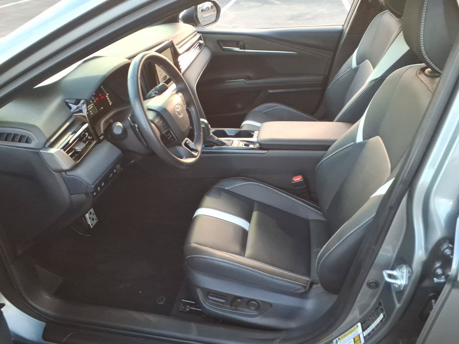 Certified 2025 Toyota Camry SE FWD image 15