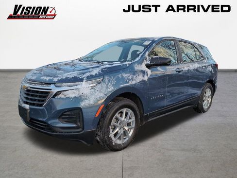 Used 2024 Chevrolet Equinox LS w/ Driver Confidence II Package image 1
