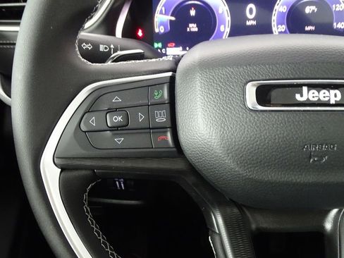 New 2025 Jeep Grand Cherokee Laredo X image 33