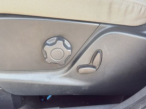 Used 2018 Ford EcoSport SE w/ SE Convenience Package image 13