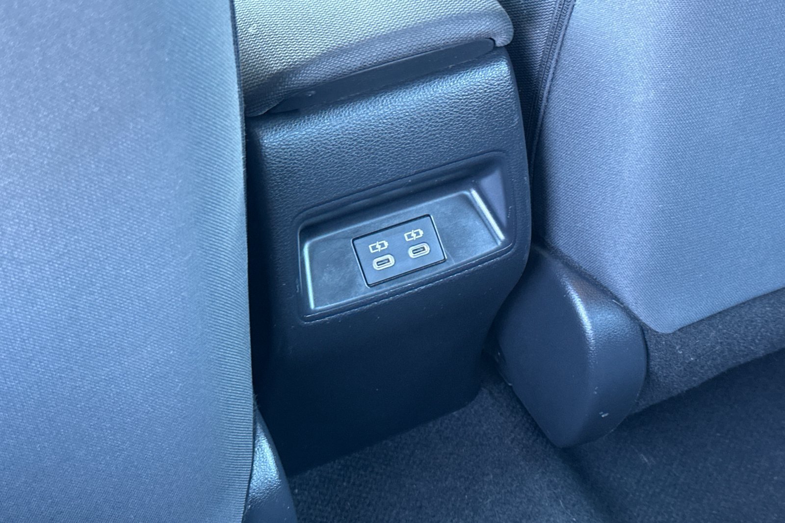 Used 2024 Toyota Corolla LE FWD image 41