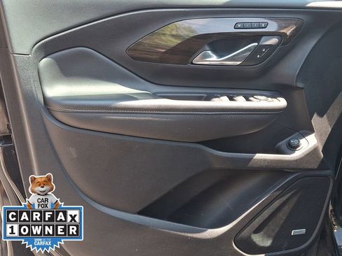 Used 2019 GMC Terrain Denali w/ Advanced Safety Package AWD/4WD image 11