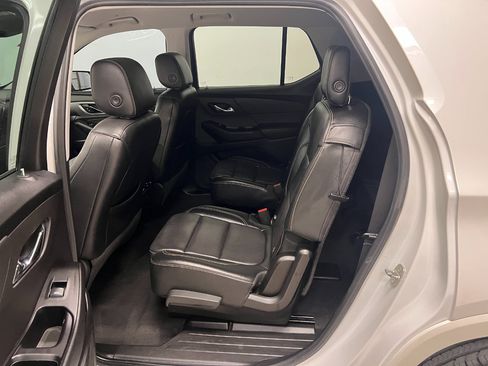 Used 2018 Chevrolet Traverse Premier image 26