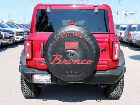 Used 2025 Ford Bronco Badlands w/ Sasquatch Package AWD/4WD image 7