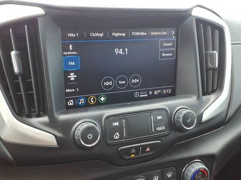 Used 2023 GMC Terrain SLT AWD/4WD image 19