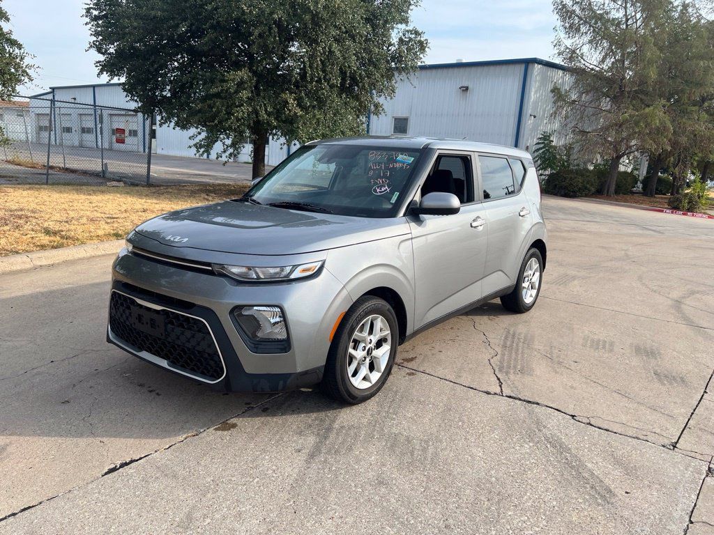 Used 2022 Kia Soul LX w/ Technology Package FWD image 19