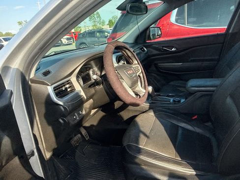 Used 2018 GMC Acadia SLT image 9