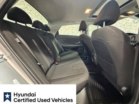 Certified 2025 Hyundai Elantra SEL FWD image 14