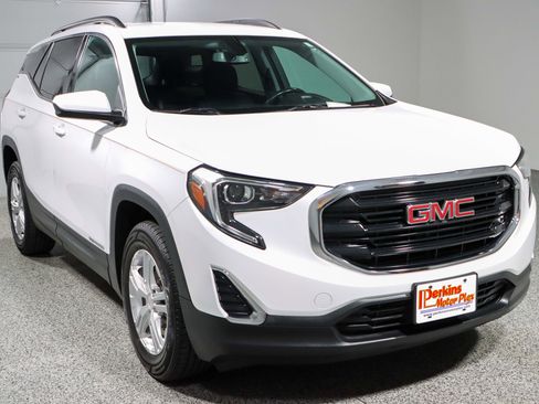 Used 2019 GMC Terrain SLE w/ Driver Convenience Package image 5