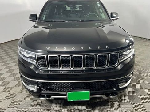 Used 2023 Jeep Wagoneer Series II w/ HD Trailer Tow Package image 12