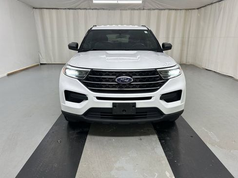 Used 2020 Ford Explorer XLT w/ Comfort Package image 3