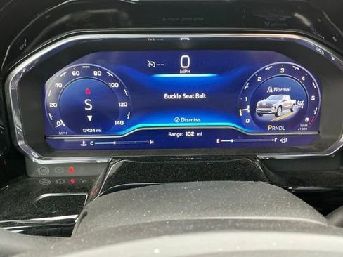 Used 2024 Chevrolet Silverado 1500 RST image 23