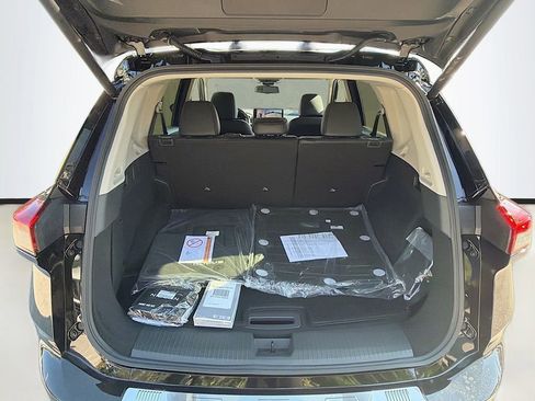 New 2026 Nissan Rogue Platinum image 28