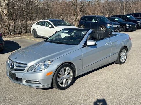 Used 2012 Mercedes-Benz E 350 Cabriolet image 2