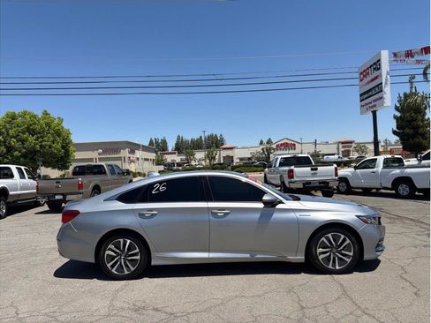 Used 2018 Honda Accord Hybrid image 4