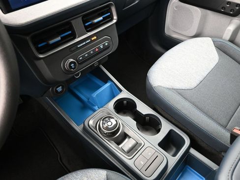 New 2026 Ford Maverick XLT image 19