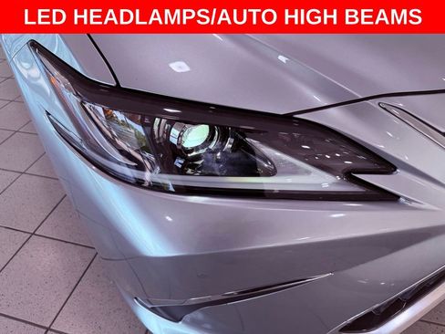 Certified 2025 Lexus ES 350 w/ Premium Package FWD image 9
