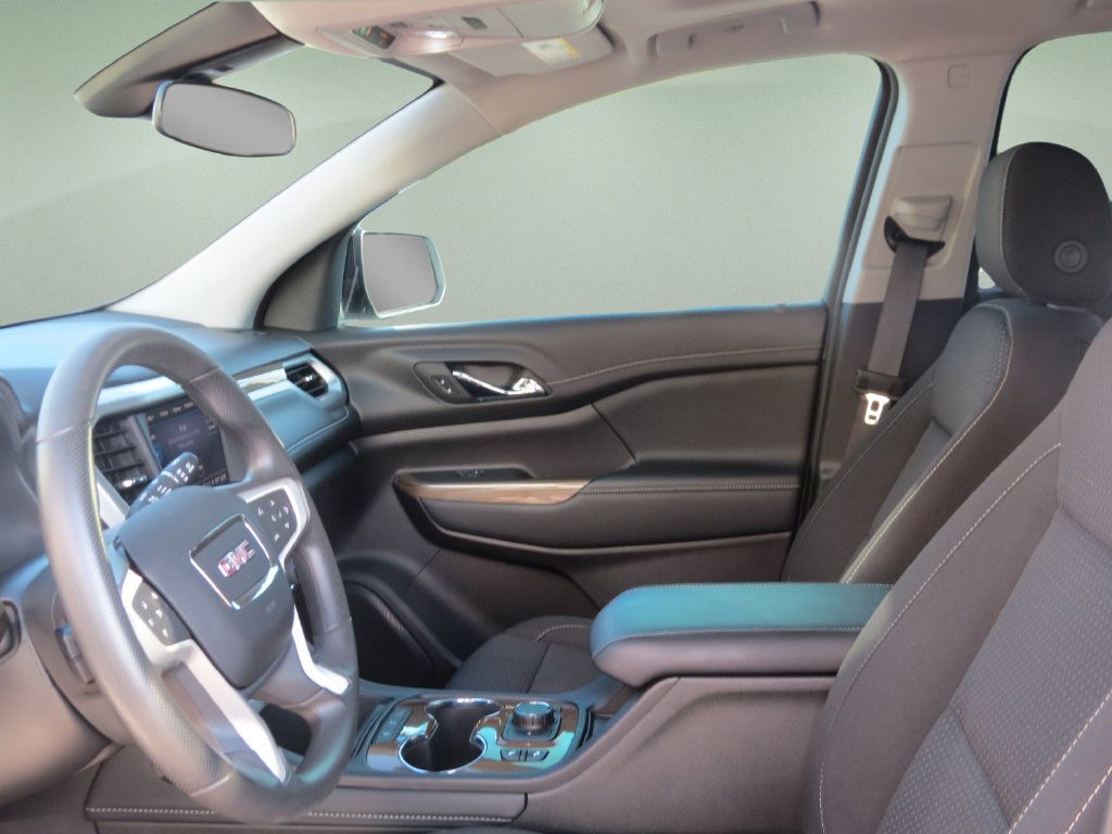 Certified 2023 GMC Acadia SLE w/ Driver Convenience Package FWD image 15