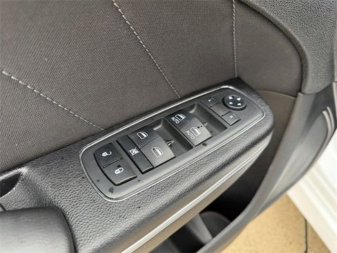 Used 2019 Dodge Charger GT image 13