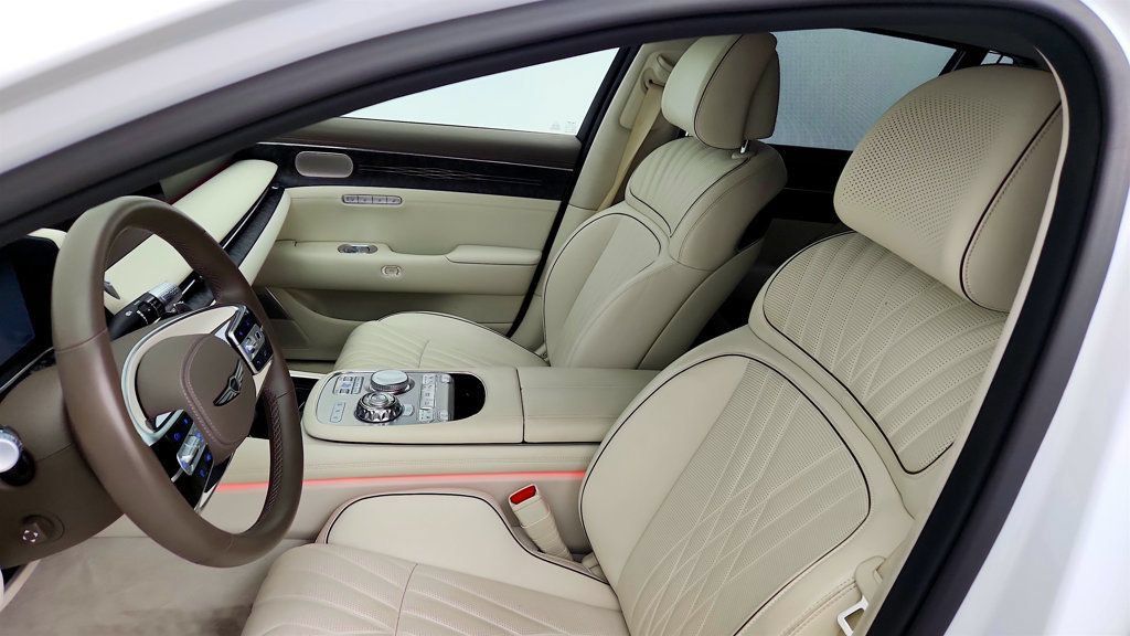 Used 2023 Genesis G90 3.5T AWD/4WD image 19