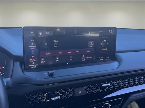 Used 2024 Honda Accord Sport image 19