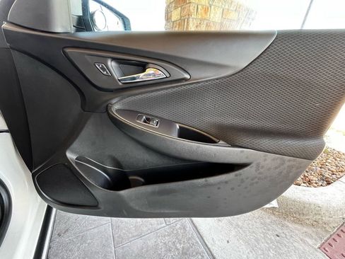 Used 2016 Chevrolet Malibu LT FWD image 20