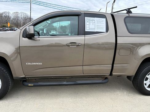 Used 2016 Chevrolet Colorado LT w/ LT Convenience Package image 8