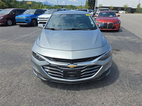 Used 2024 Chevrolet Malibu LT FWD image 8