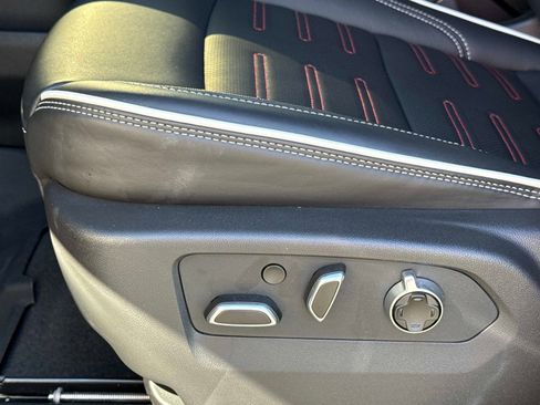 Used 2026 GMC Yukon XL AT4 Ultimate w/ LPO, Floor Liner Package AWD/4WD image 24