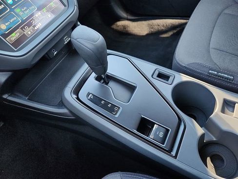 Used 2025 Subaru Crosstrek 2.0i image 25