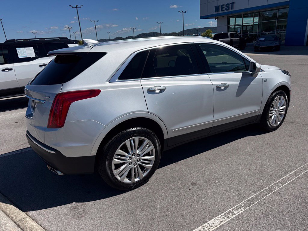 Used 2019 Cadillac XT5 Premium Luxury FWD image 3