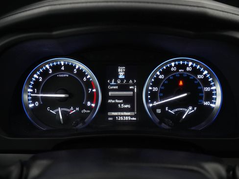 Used 2015 Toyota Highlander Limited AWD/4WD image 25