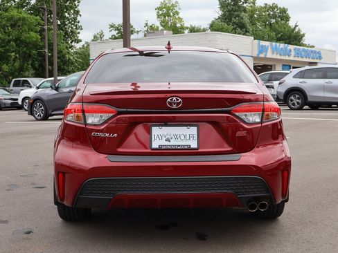 Used 2022 Toyota Corolla SE FWD image 6