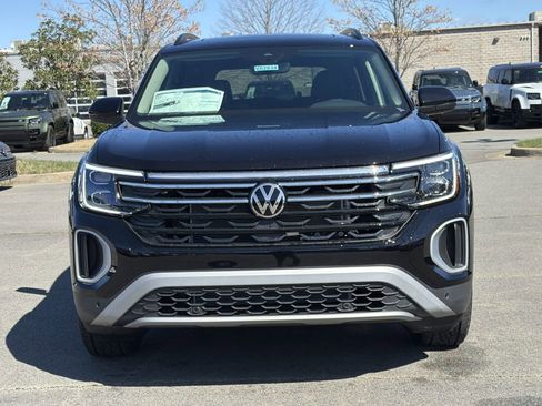 New 2026 Volkswagen Atlas Peak Edition AWD/4WD image 8