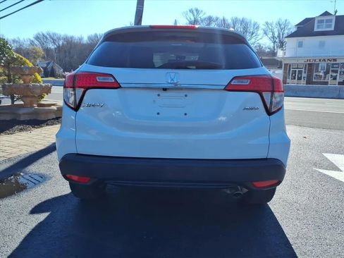 Used 2022 Honda HR-V EX image 4