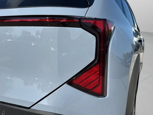 New 2027 Kia Seltos S FWD image 32