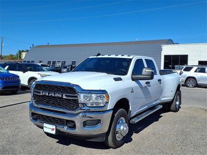 Used 2024 RAM 3500 Tradesman w/ Chrome Appearance Group