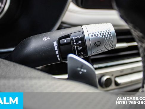 Used 2025 Genesis G70 2.5T AWD/4WD image 30