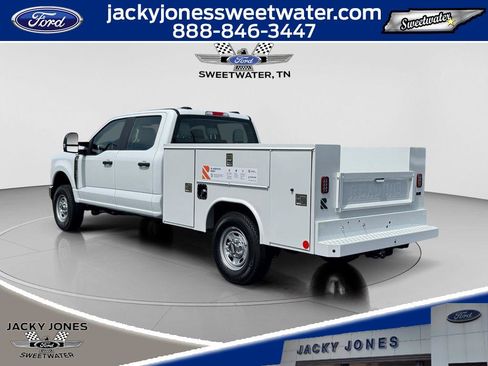 New 2026 Ford F250 XL w/ XL Chrome Package AWD/4WD image 3