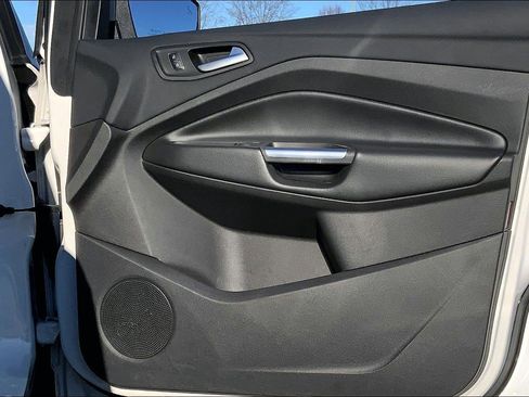 Used 2017 Ford Escape Titanium image 21