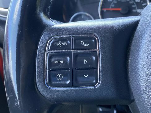 Used 2012 Jeep Wrangler Unlimited Sahara w/ Connectivity Group AWD/4WD image 21