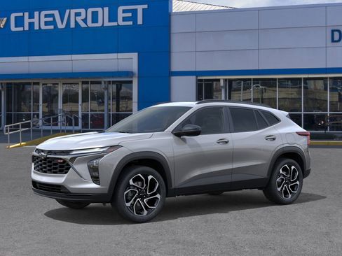 New 2026 Chevrolet Trax RS image 2